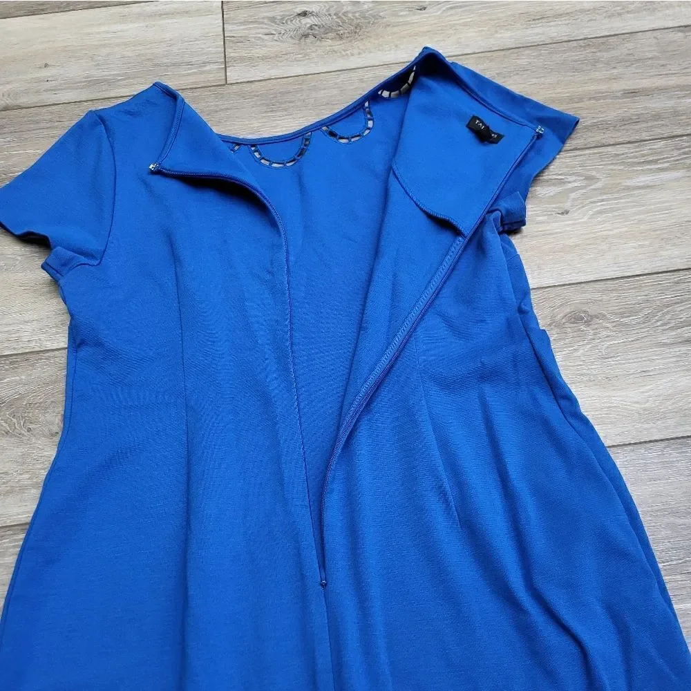 Talbots scalloped neckline cutouts blue sheath dress curve hugging stretch 6p